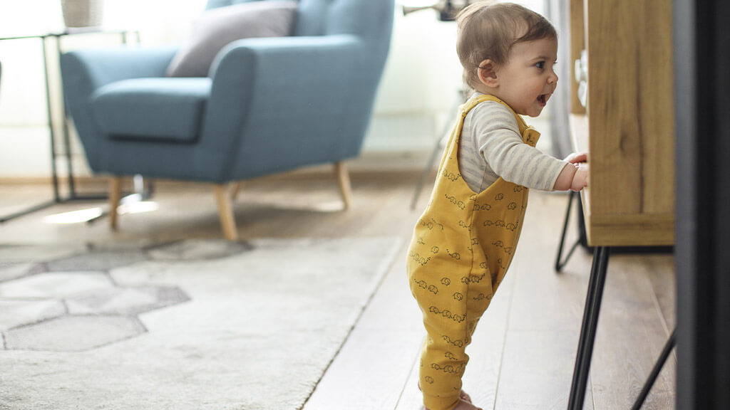 Bébé fait ses premiers pas : votre logement est-il sécurisé
