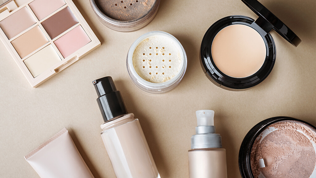 Produits de beauté et maquillage